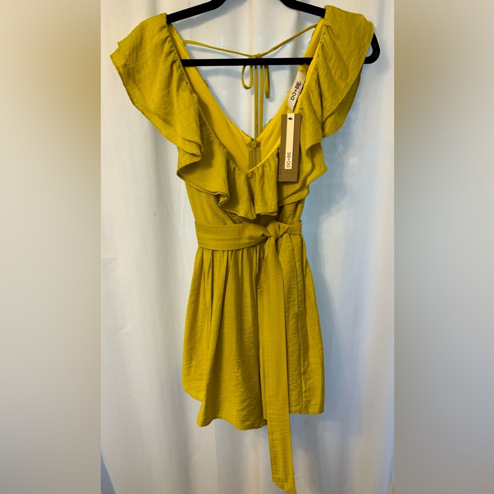 Do+Be Satin Ruffle Mini Skort dress size Small